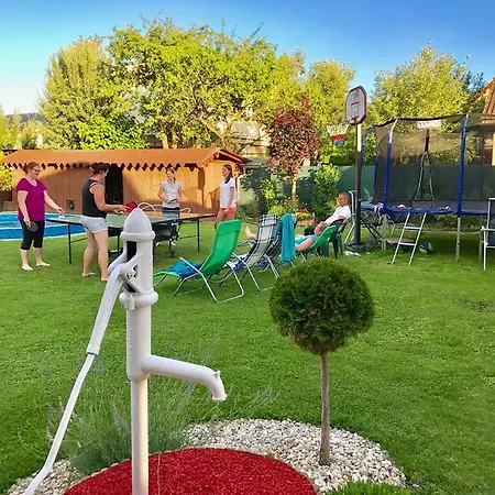 Tatil Evi Dom V Zahrade Turčianske Teplice